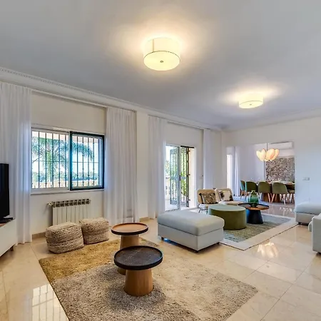 All About Casa Roca Villa
